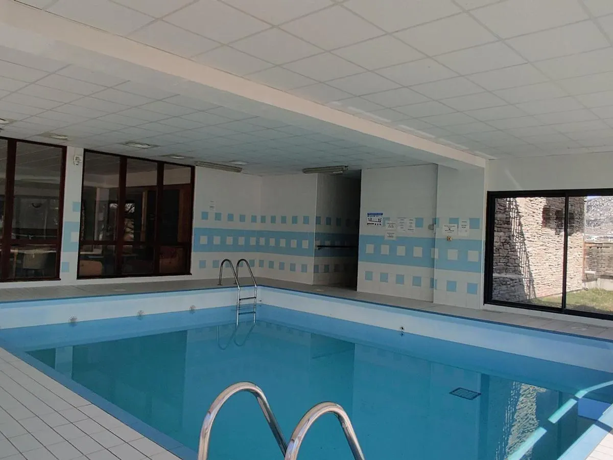 Chalet Mitoyen 3 Pieces 6 Pers. Avec Terrasse Et Piscine - Le Hameau Du Puy, Superdevoluy - Fr-1-504-493 France