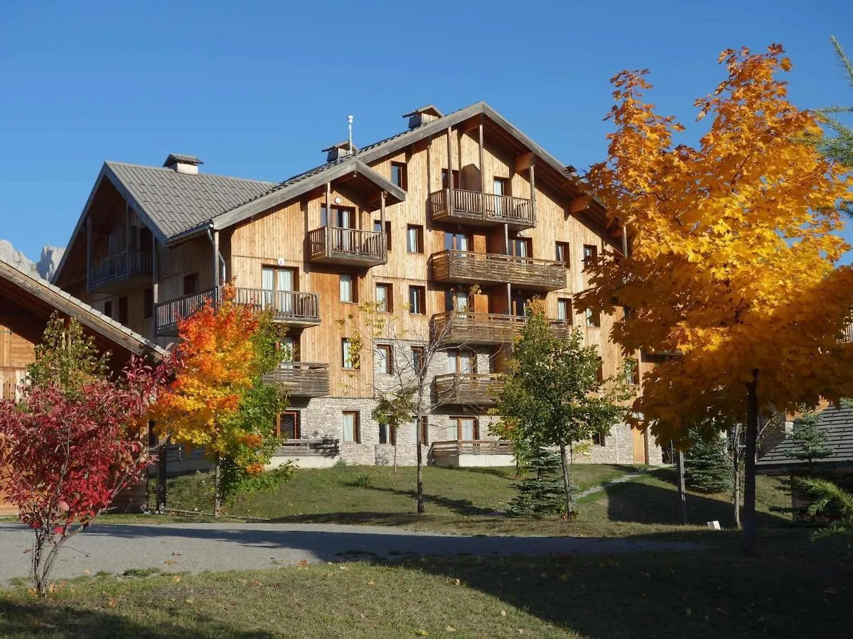 Chalet Mitoyen 3 Pieces 6 Pers. Avec Terrasse Et Piscine - Le Hameau Du Puy, Superdevoluy - Fr-1-504-493 0*,